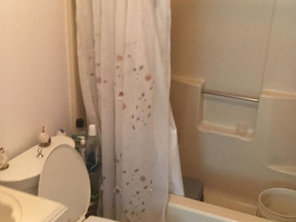 Full second bathroom