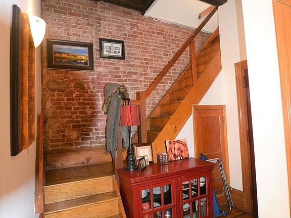 3rd image of 3 W 75th St APT 4A