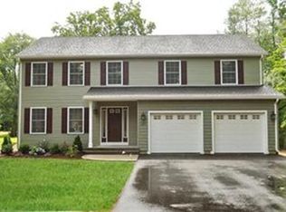 437 Porter Rd, East Longmeadow, MA 01028