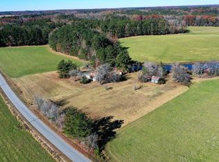 1525 Sneads Store Rd, Kenbridge, VA 23944