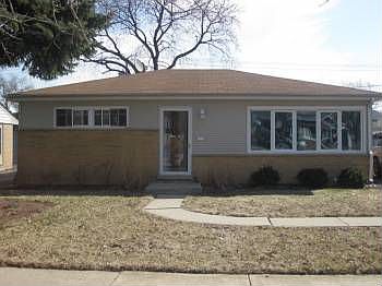 1st image of 8223 N Oconto Ave