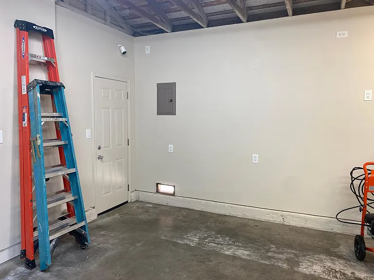 2640 Murray St — Photo 22