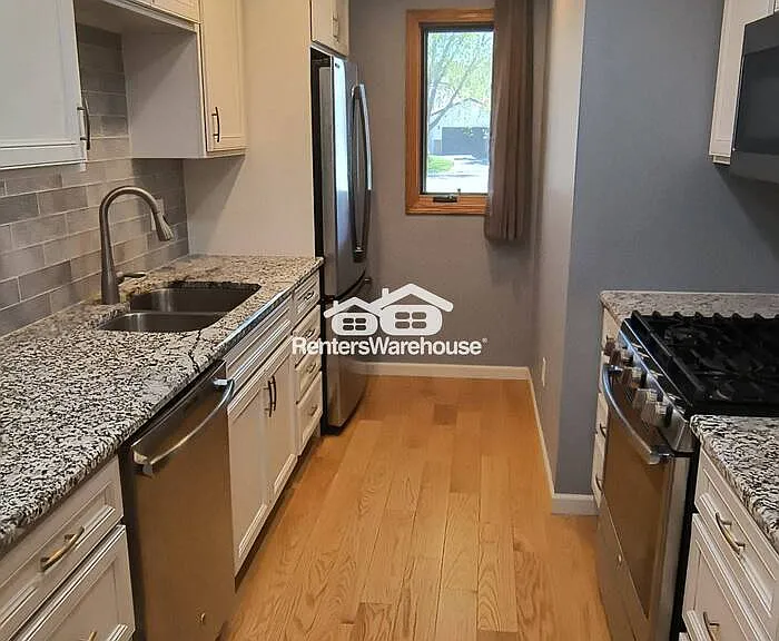 950 Butte Ct — Photo 5