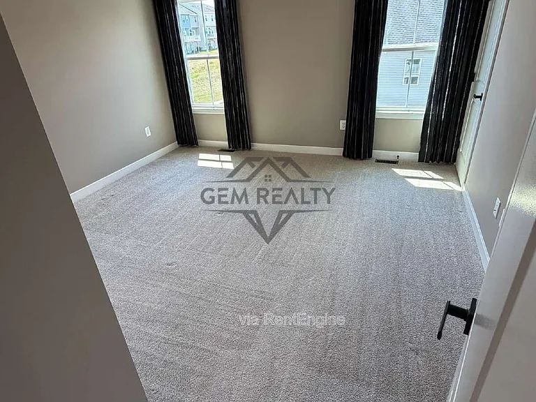 8700 Stevenson Ln — Photo 63