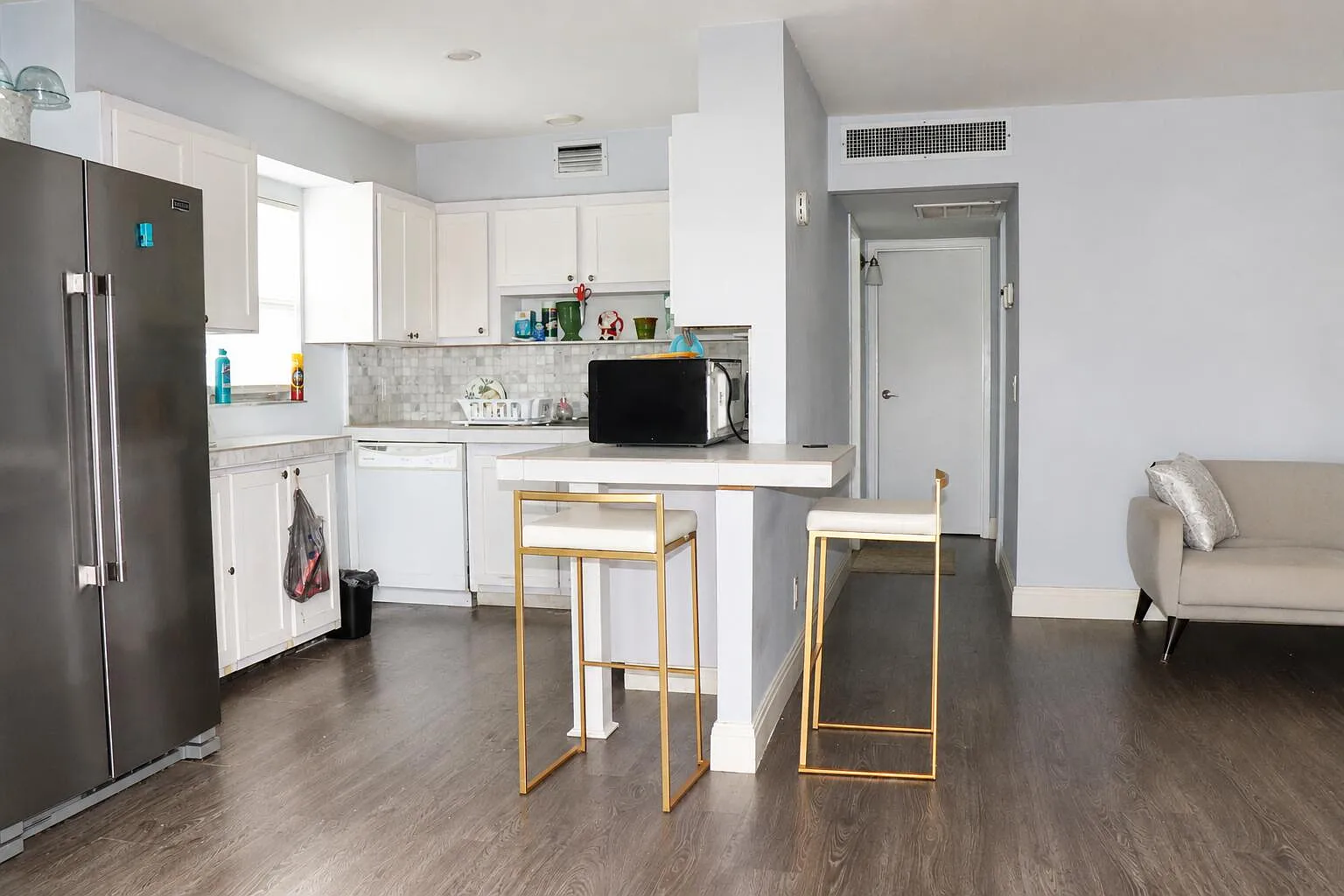 2 bed, 2.0 bath, 880 sqft, $1,700 — Photo 4