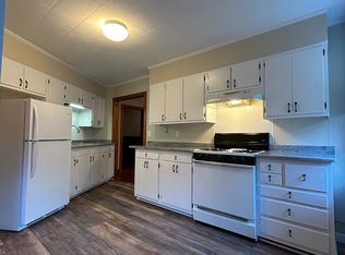 17 Adams St #4, Sagamore, MA 02561