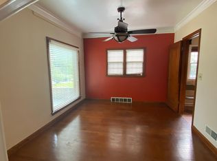 2745 Read St, Omaha, NE 68112