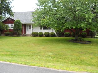 121 Sunset Rd, Amsterdam, NY 12010