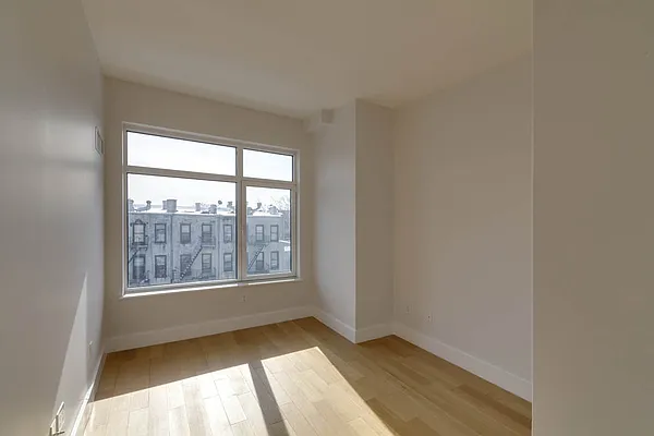 Rented by MNS | media 20