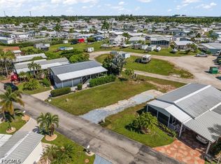 32 Ronald Dr, Fort Myers, FL 33908