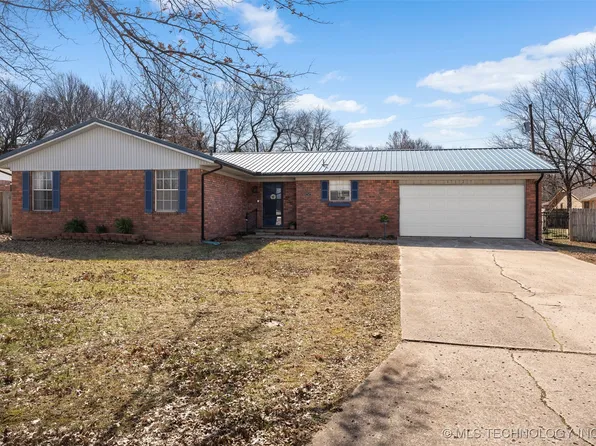 1125 22nd Ave SW, Miami, OK 74354