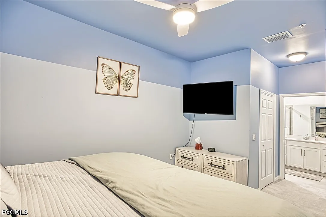 2 bed, 2.0 bath, 1198 sqft, $4,500 — Photo 4