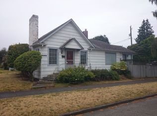 2201 44th Ave SW, Seattle, WA 98116