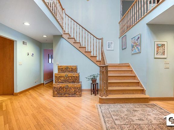3rd image of 35 Petersons Ln