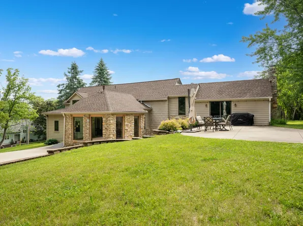 2418 5th St SW, Rochester, MN 55902