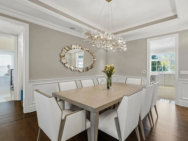 605 Heights Ln — Photo 18