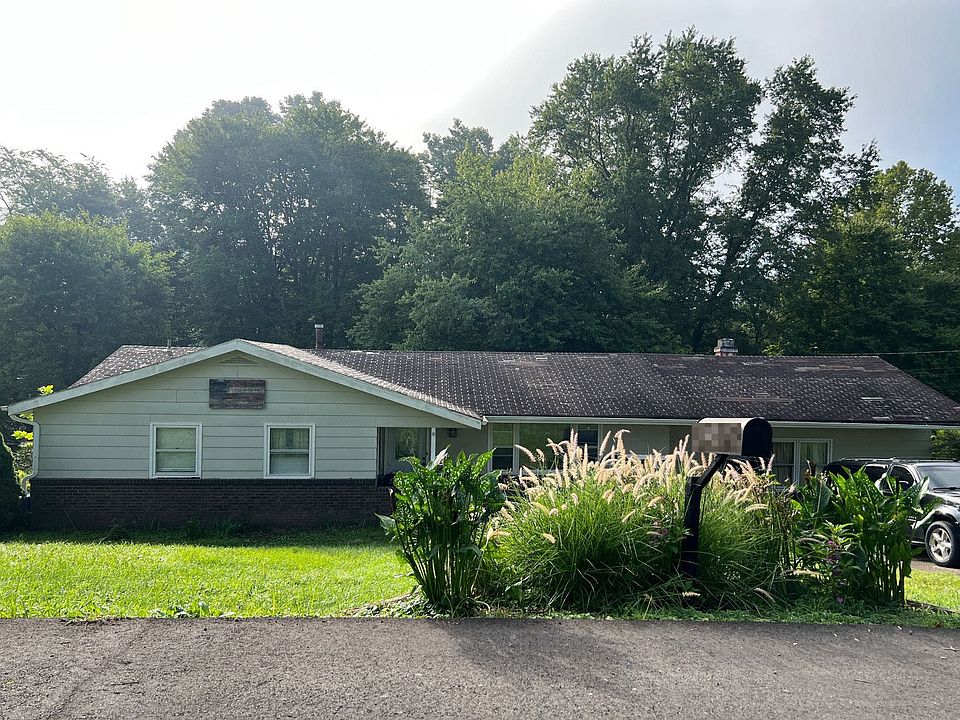 1st image of 155 Green Acres Dr