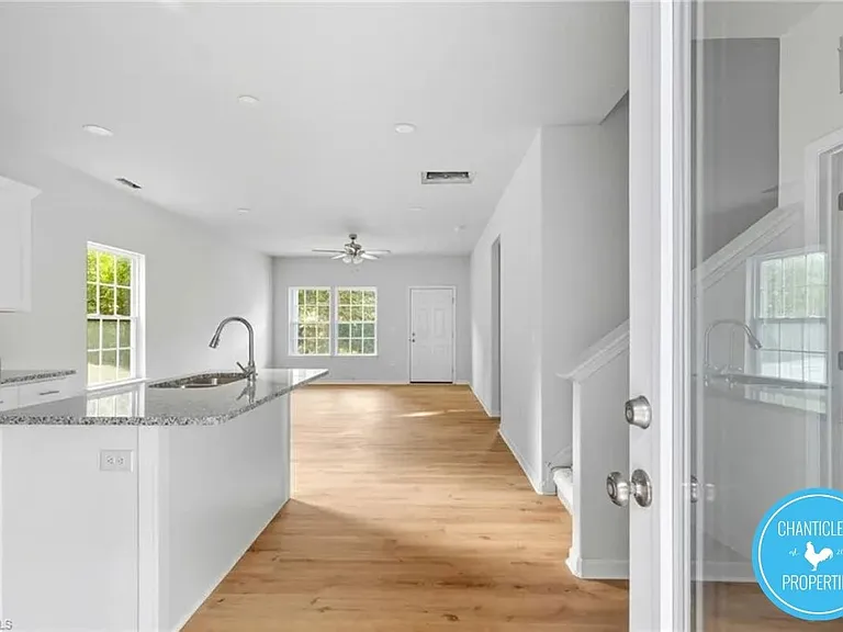 2903 Bolton Pl — Photo 13