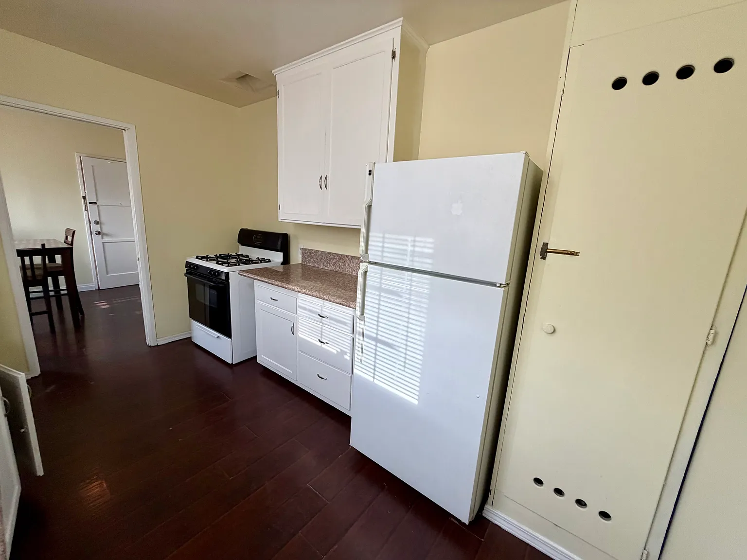 1 bed, 823 sqft, $1,900 — Photo 4