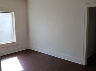 1922 W 6th St #4, Mishawaka, IN 46544