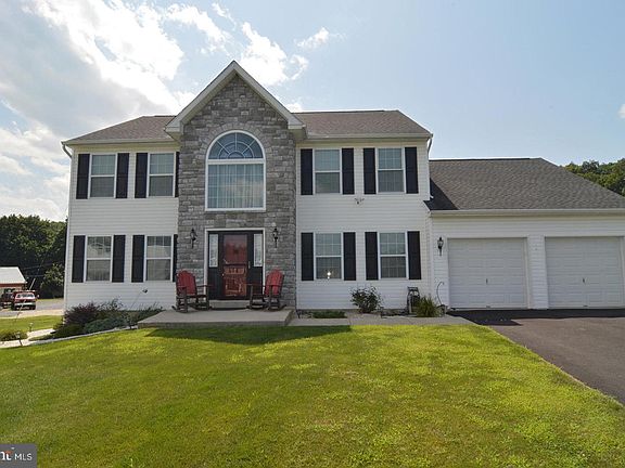 2nd image of 728 Belfair Dr