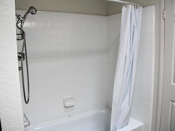 Tub