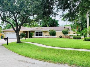 6923 Corto Cir, Boca Raton, FL 33433