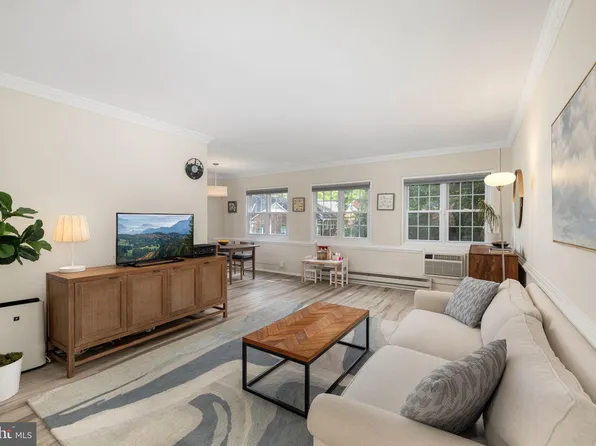 3630 Valley Dr, Alexandria, VA 22302