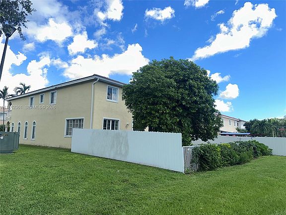 4th image of 13986 SW 276th Way