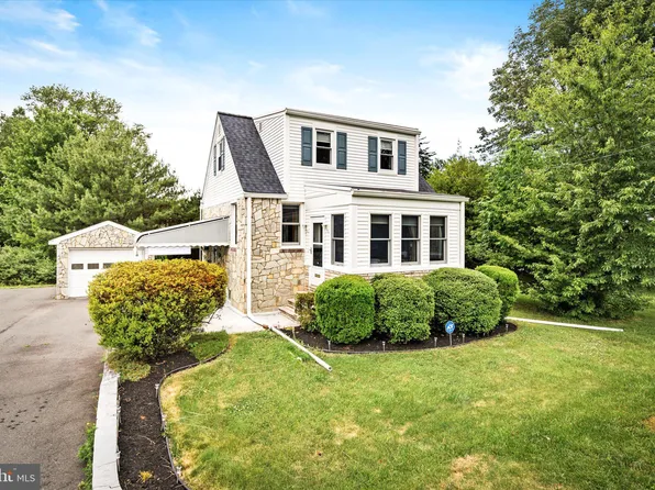 121 Florence Ave, Ewing, NJ 08618