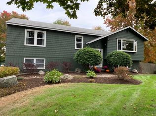 52 Heather Ln, Wells, ME 04090