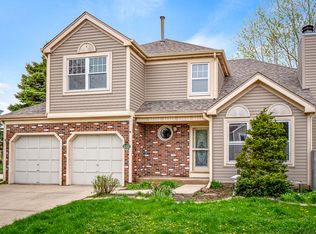 46 Buchanan Ln, Streamwood, IL