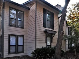 9400 Roberts Dr, Sandy Springs, GA 30350