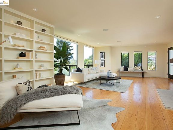 5th image of 6808 Estates Dr