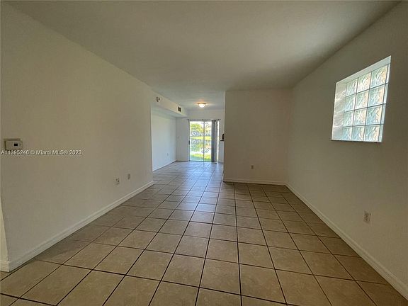 4th image of 2920 SE 13th Ave #10651
