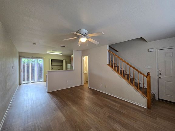 3rd image of 3800 Malibu Ln #A