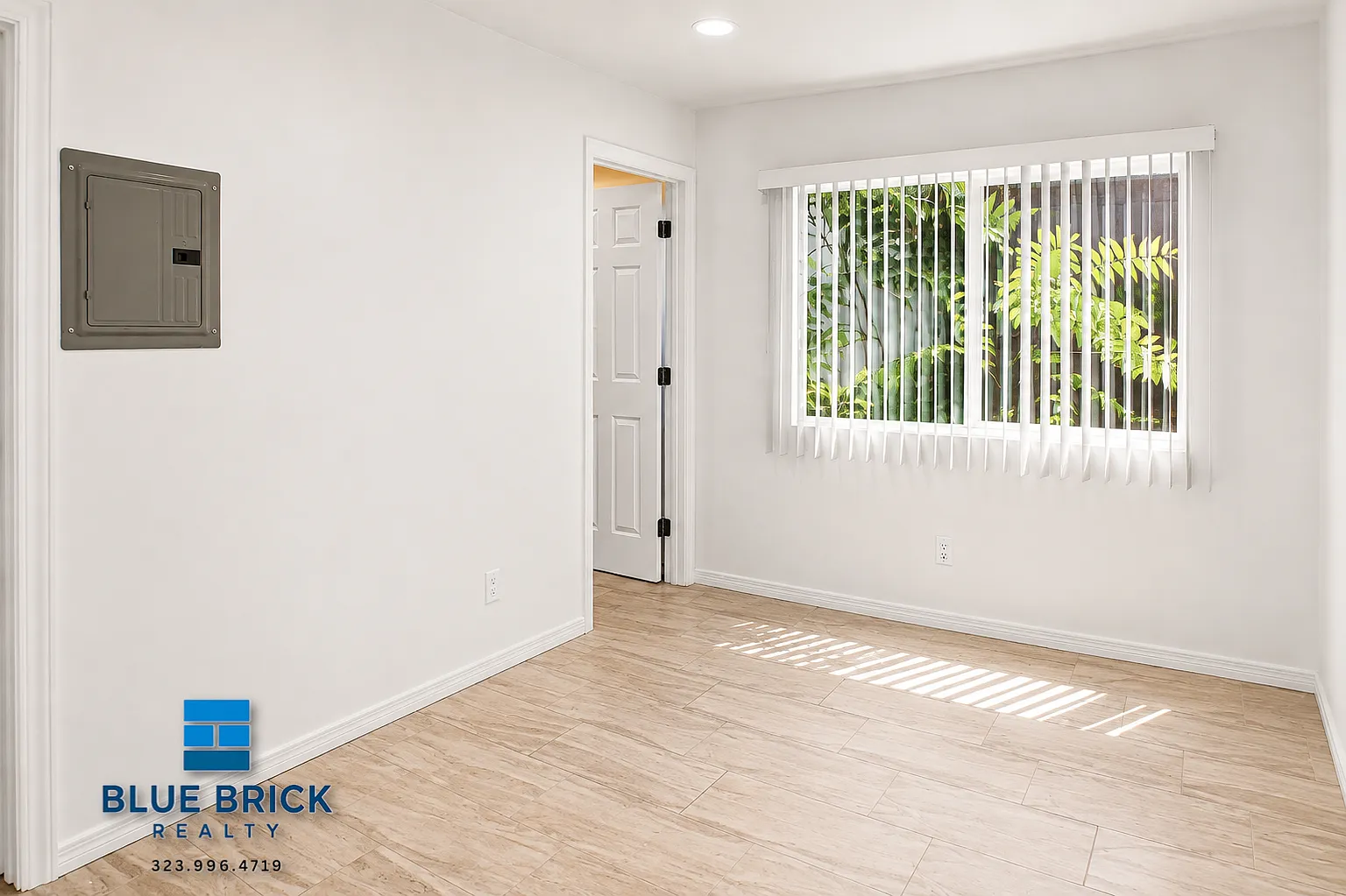 Modern Valley Living in a Pet-Friendly One Bedroom — Photo 4