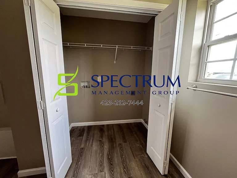 2054 Jonathon Dr — Photo 12