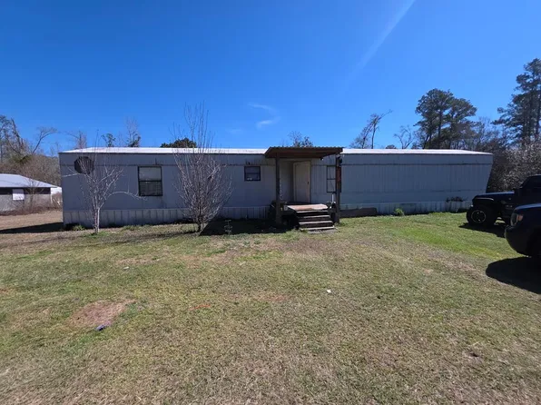 1426 Sandy Creek Dr, Eufaula, AL 36027