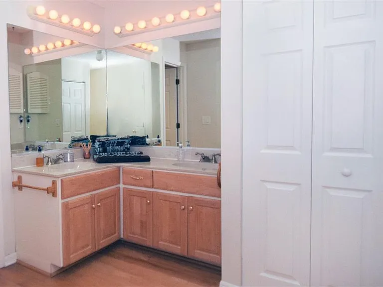 231 Southampton Ln #277 — Photo 18