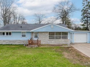 2223 23rd Ave S, Escanaba, MI 49829