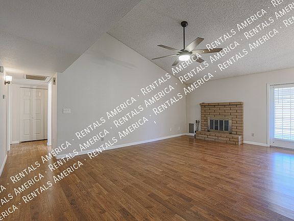 4th image of 8520 W Diana Ave
