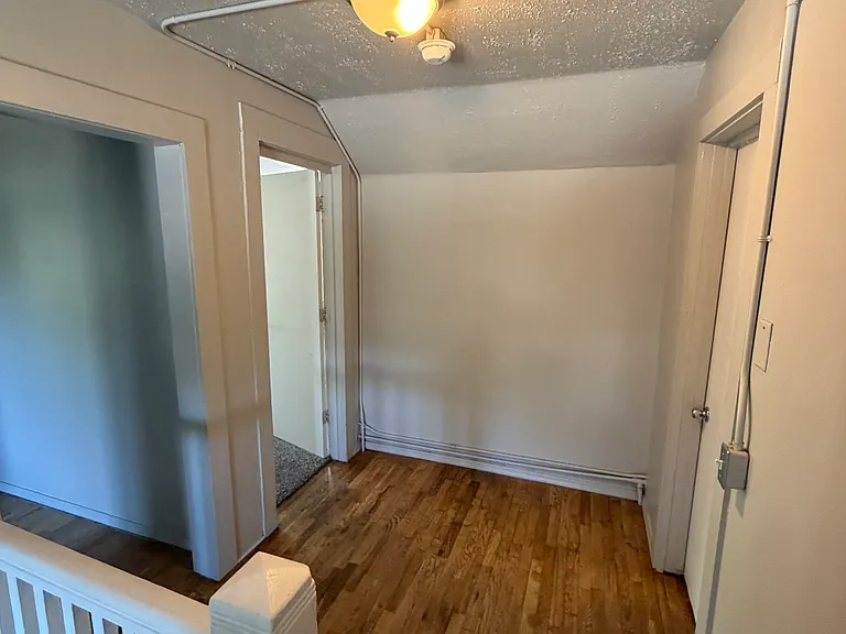 813 W Clay Ave #B — Photo 10
