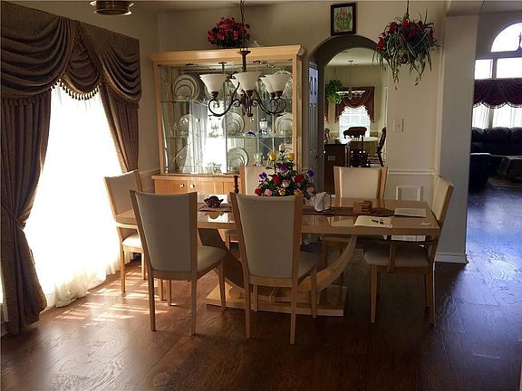 5th image of 1875 Polo Heights Dr