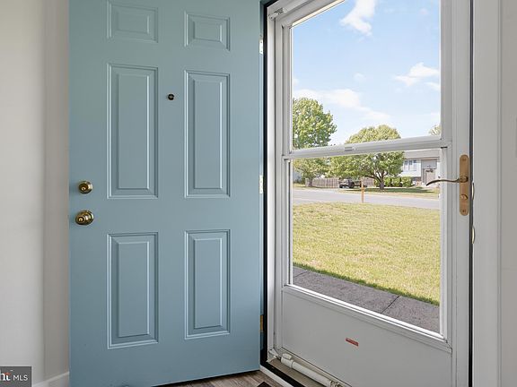 4th image of 4429 Cub Run Rd