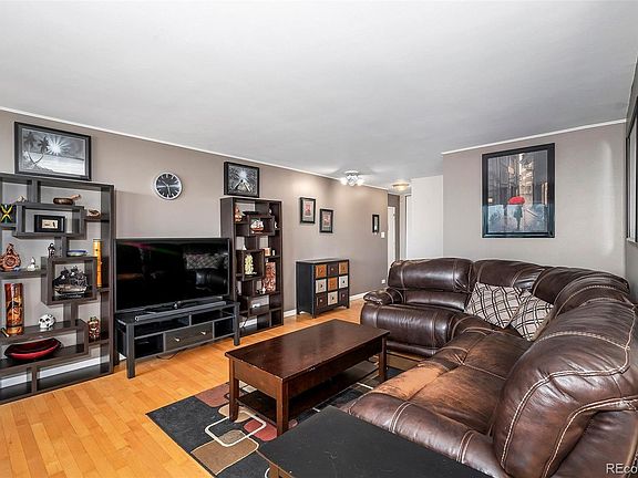5th image of 800 N Washington Street #610