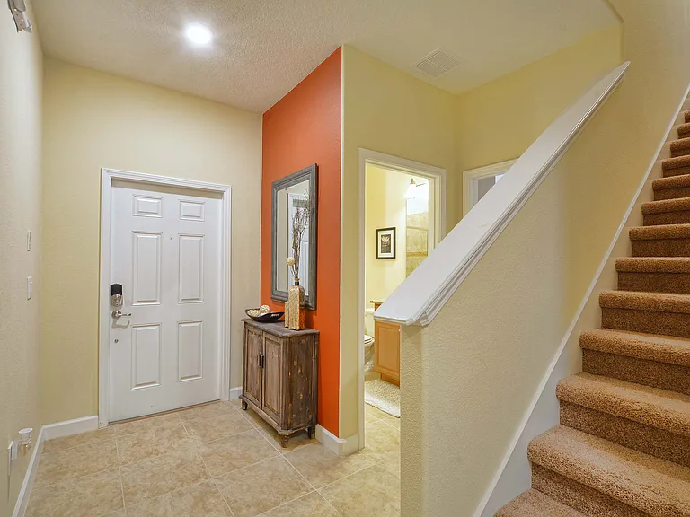 2929 Banana Palm Dr — Photo 6