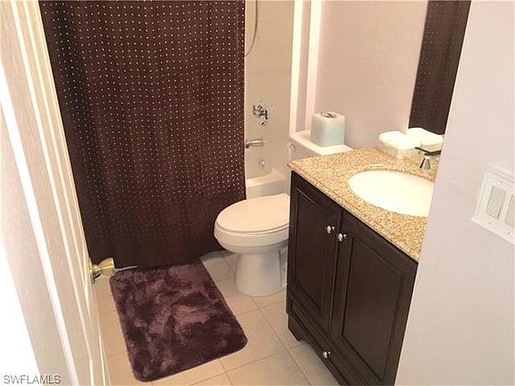 3rd image of 2437 66th Ave NE