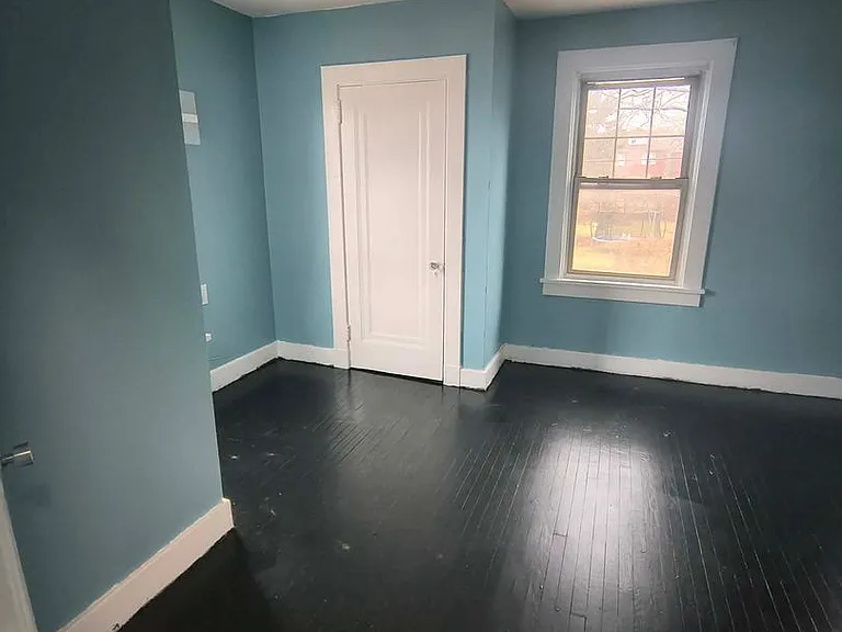 800 Richford St — Photo 9
