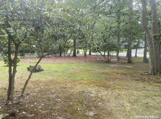 509 Old Stone Hwy, East Hampton, NY 11937